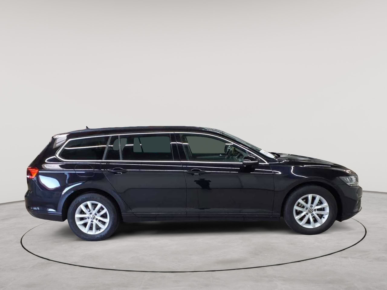 Volkswagen Passat Variant 2.0 TDI SCR DSG Business 3