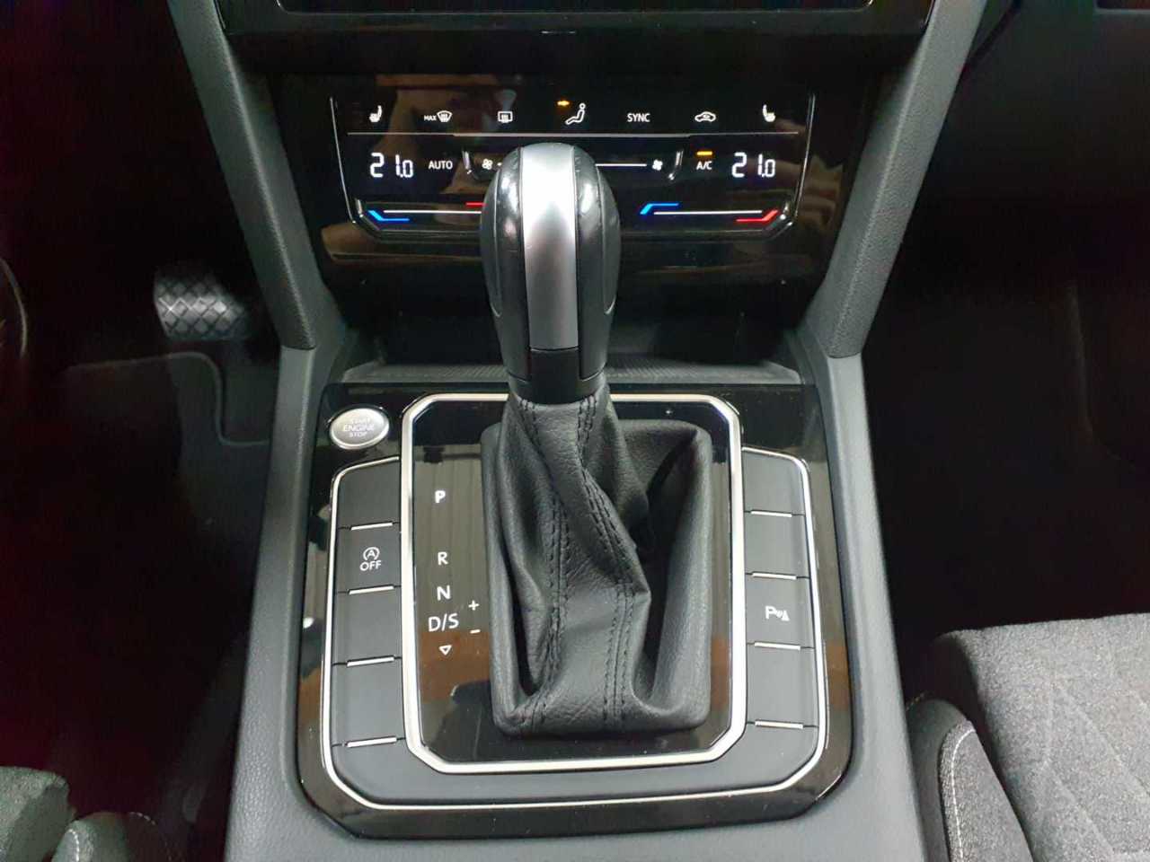 Volkswagen Passat Variant 2.0 TDI SCR DSG Business 10