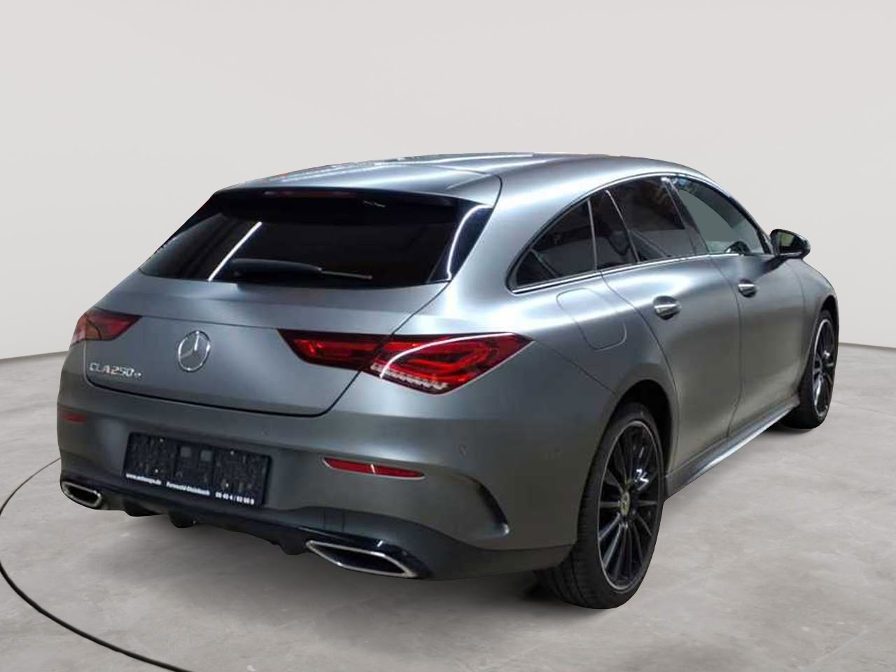Mercedes-Benz CLA 250 e Shooting Brake 8G-DCT AMG Line 4