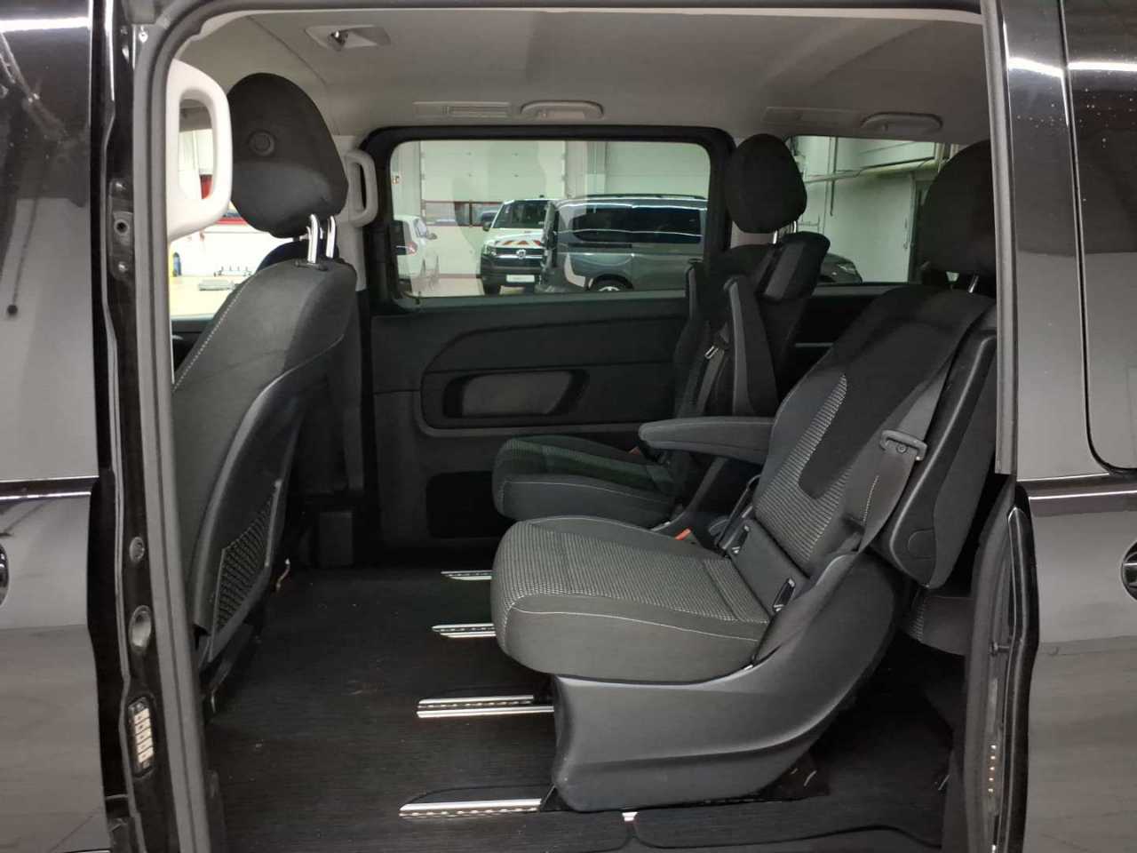 Mercedes-Benz V 220 d lang 4Matic 9G-TRONIC Edition 13