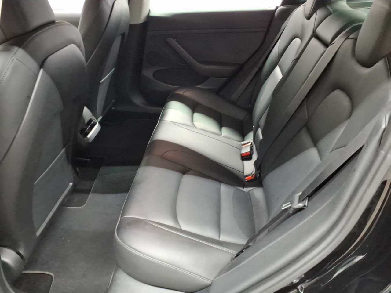 Tesla Model 3 Langstreckenbatt. Allradantrieb Dual Motor 13