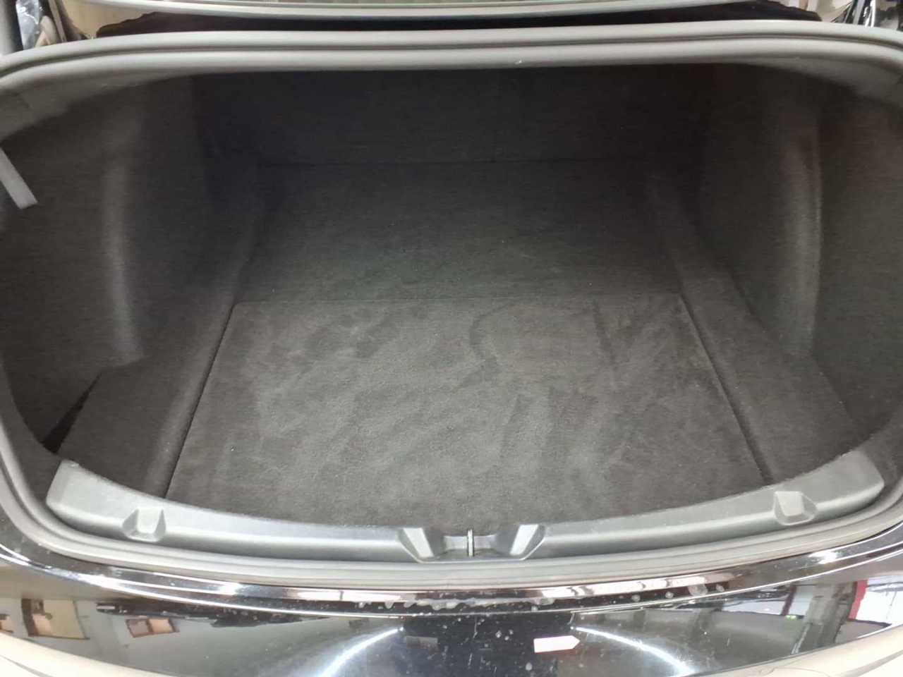 Tesla Model 3 Langstreckenbatt. Allradantrieb Dual Motor 16