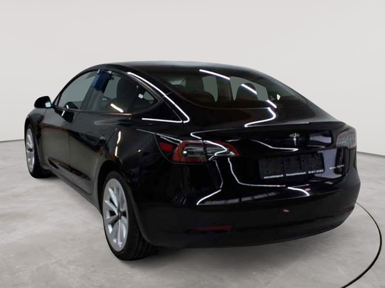 Tesla Model 3 Langstreckenbatt. Allradantrieb Dual Motor 5