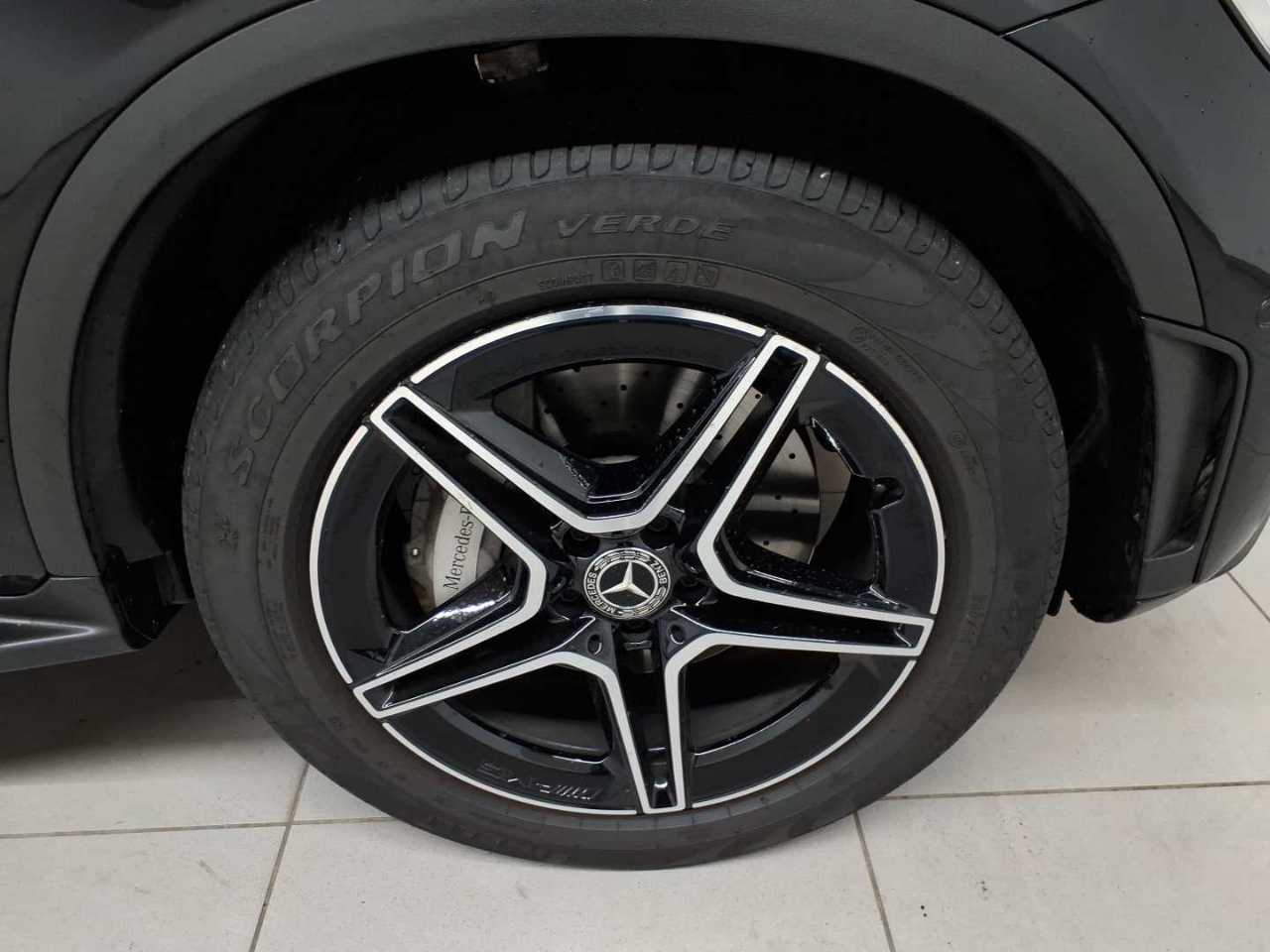 Mercedes-Benz GLC-Coupe 300 d 4Matic 9G-TRONIC AMG Line 17