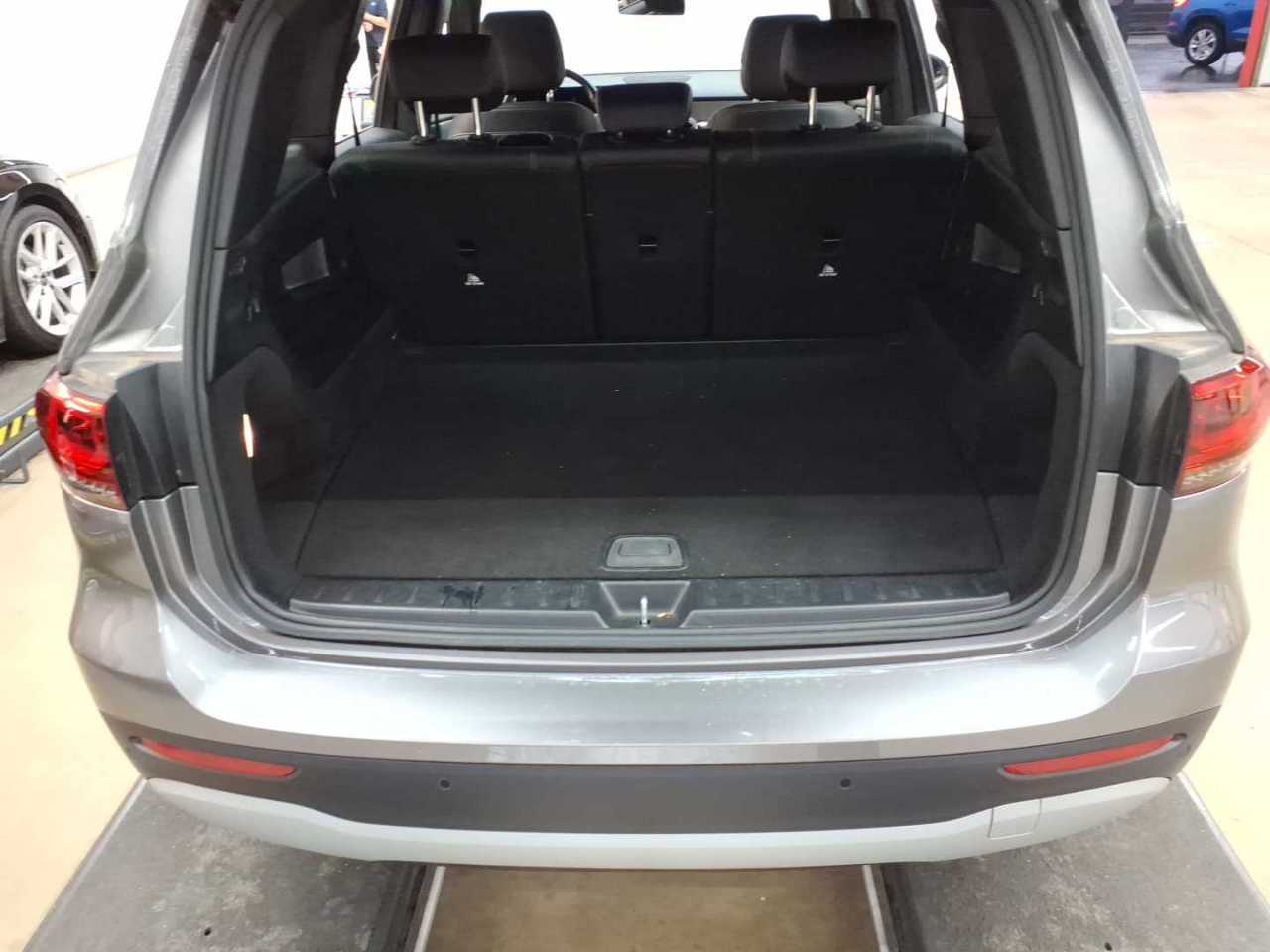 Mercedes-Benz GLB 200 d 8G-DCT Style 14