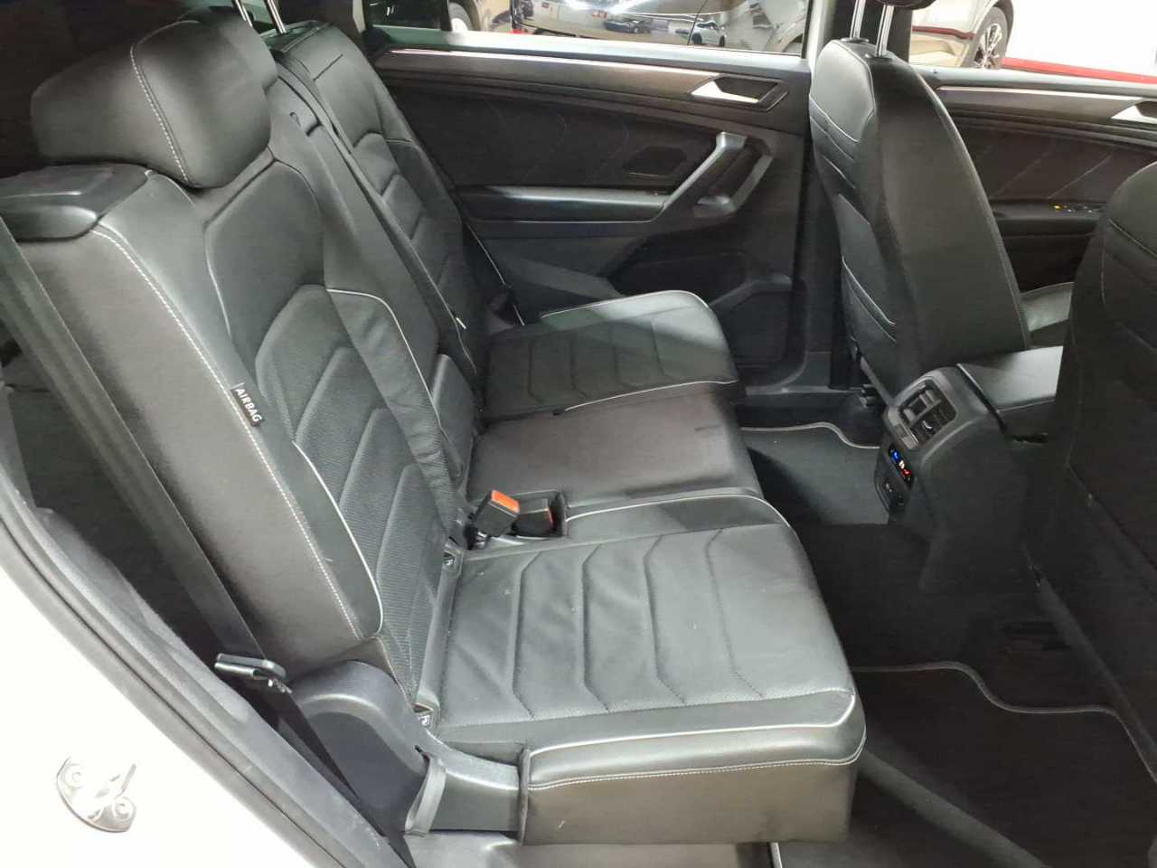 Volkswagen Tiguan Allspace 2.0 TDI SCR 4Motion DSG R-Line 14