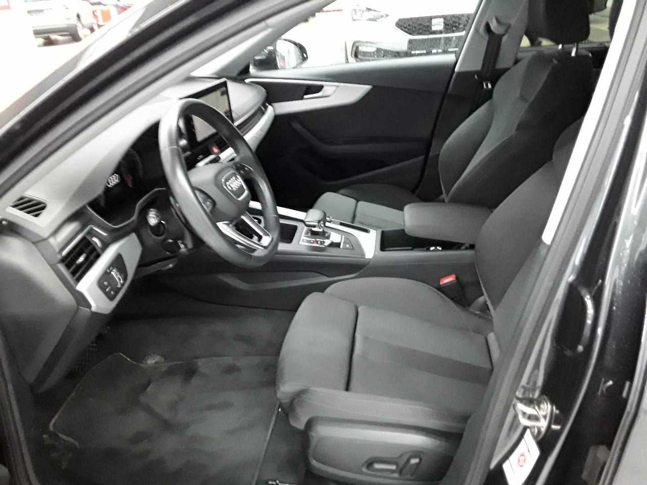 Audi A4 Avant 40 TDI quattro S tronic advanced 7