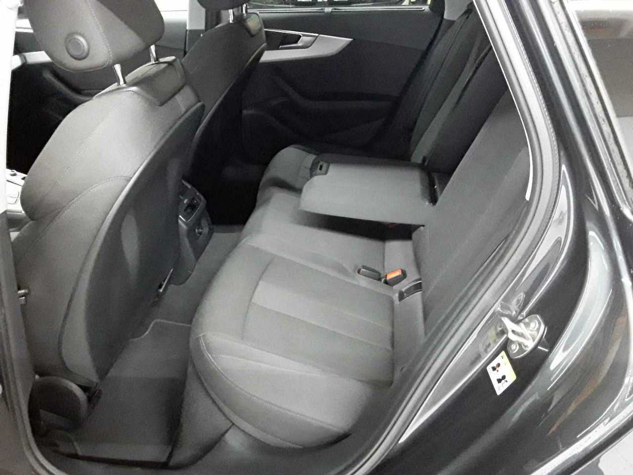 Audi A4 Avant 40 TDI quattro S tronic advanced 13