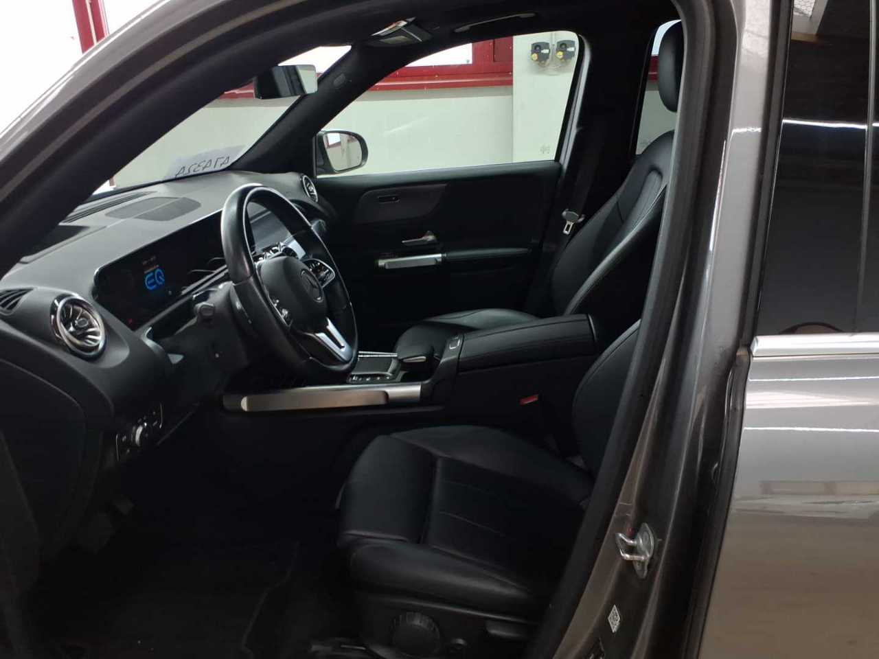 Mercedes-Benz EQB 350 4Matic Progressive 7