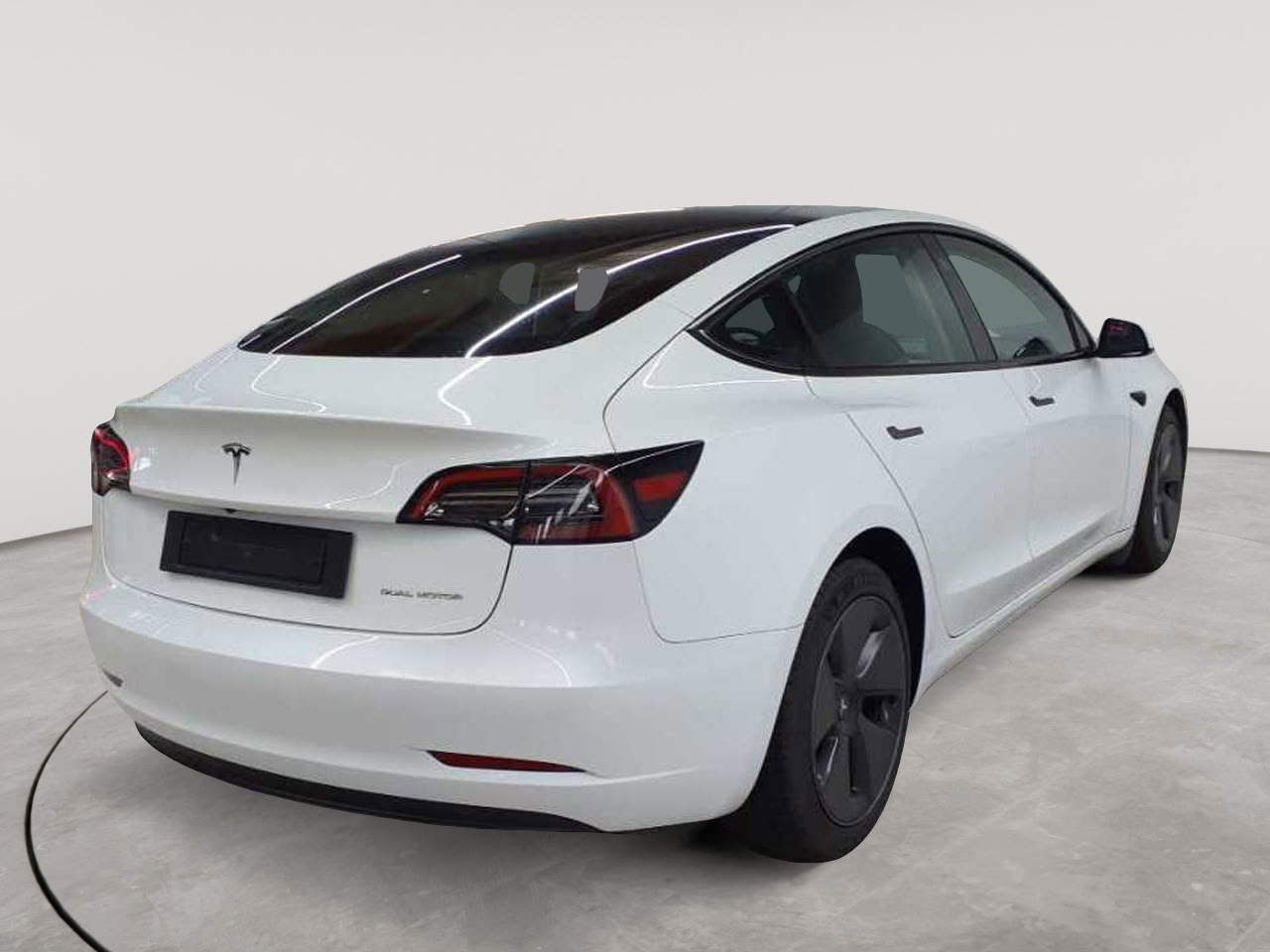 Tesla Model 3 Langstreckenbatt. Allradantrieb Dual Motor 4