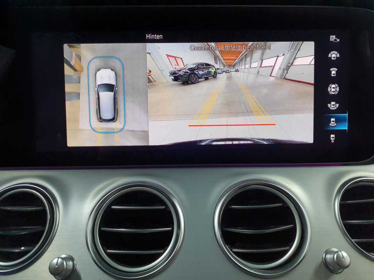 Mercedes-Benz E 300 d 4Matic T 9G-TRONIC Avantgarde 17