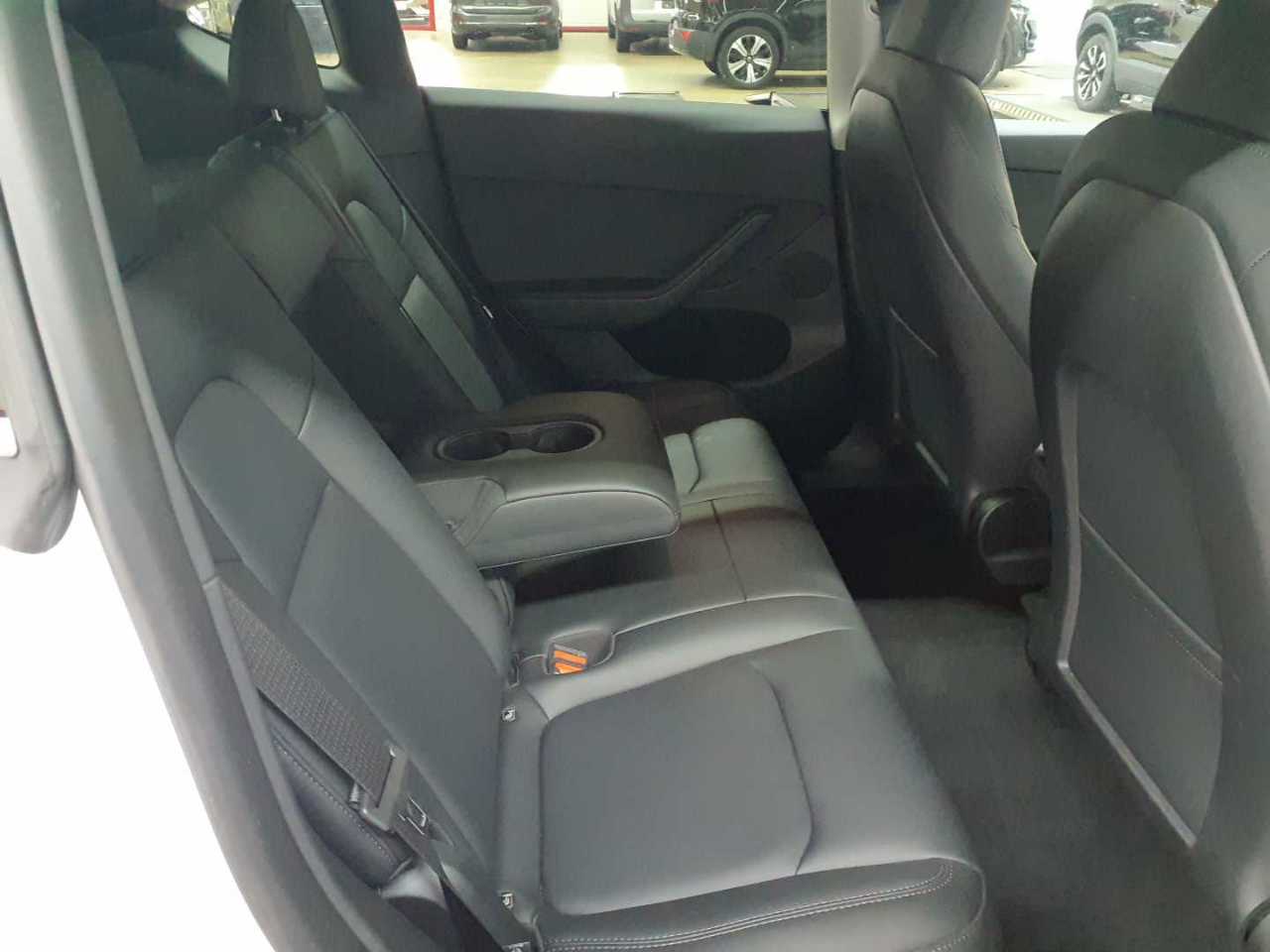 Tesla Model Y RWD 13