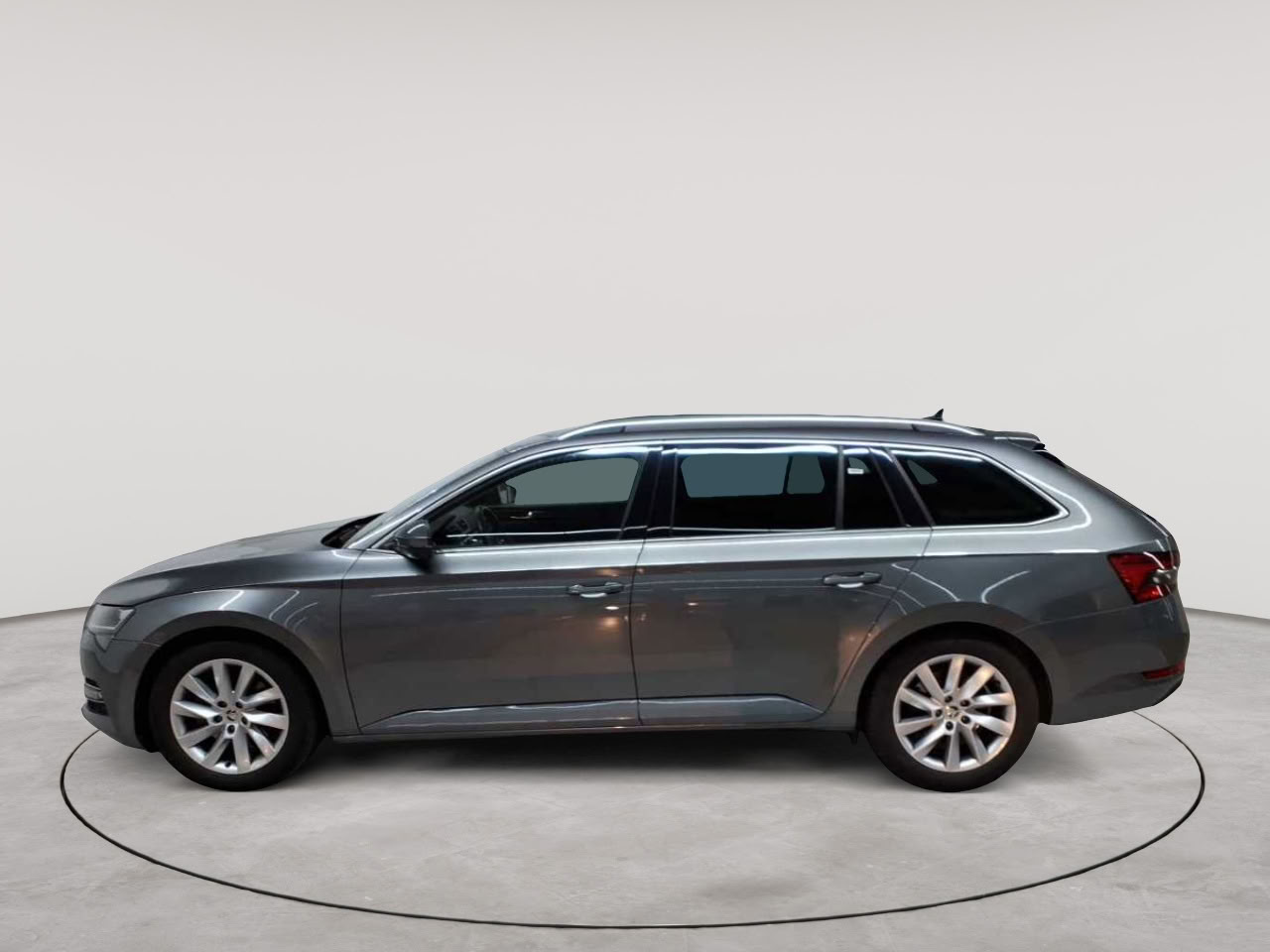 Skoda Superb Combi 2.0 TDI DSG Premium Edition 6