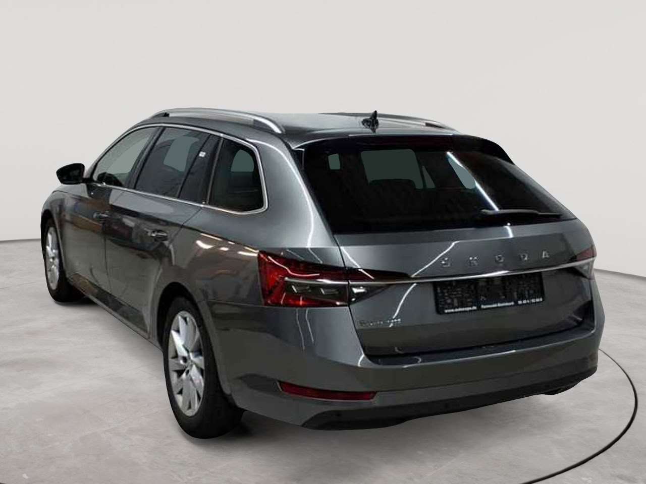 Skoda Superb Combi 2.0 TDI DSG Premium Edition 5