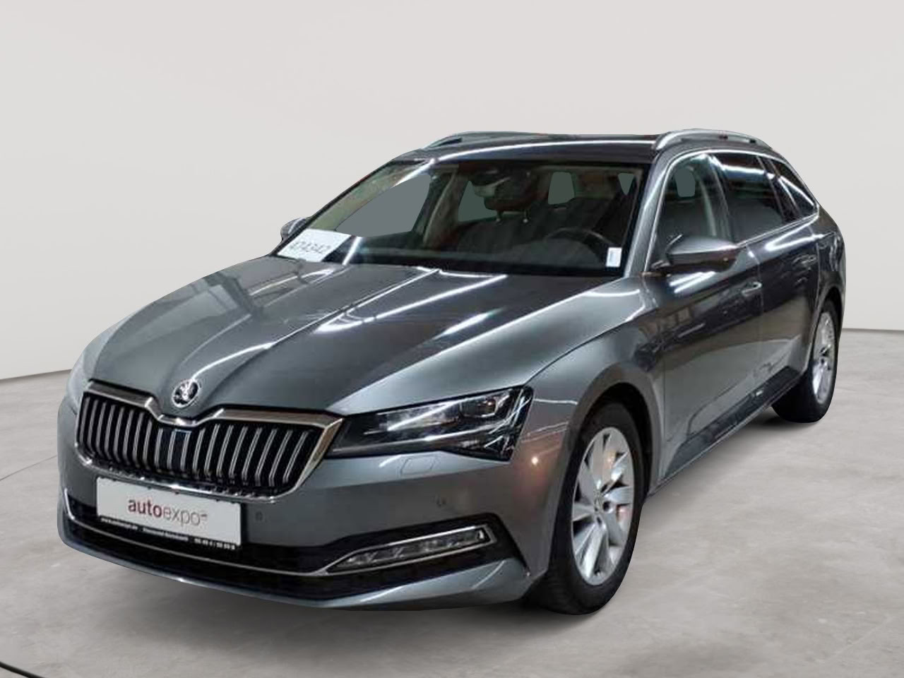 Skoda Superb Combi 2.0 TDI DSG Premium Edition 2