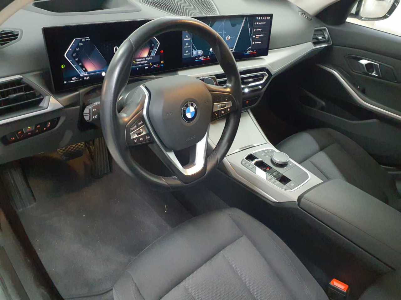 BMW 320d Touring xDrive Aut. 9