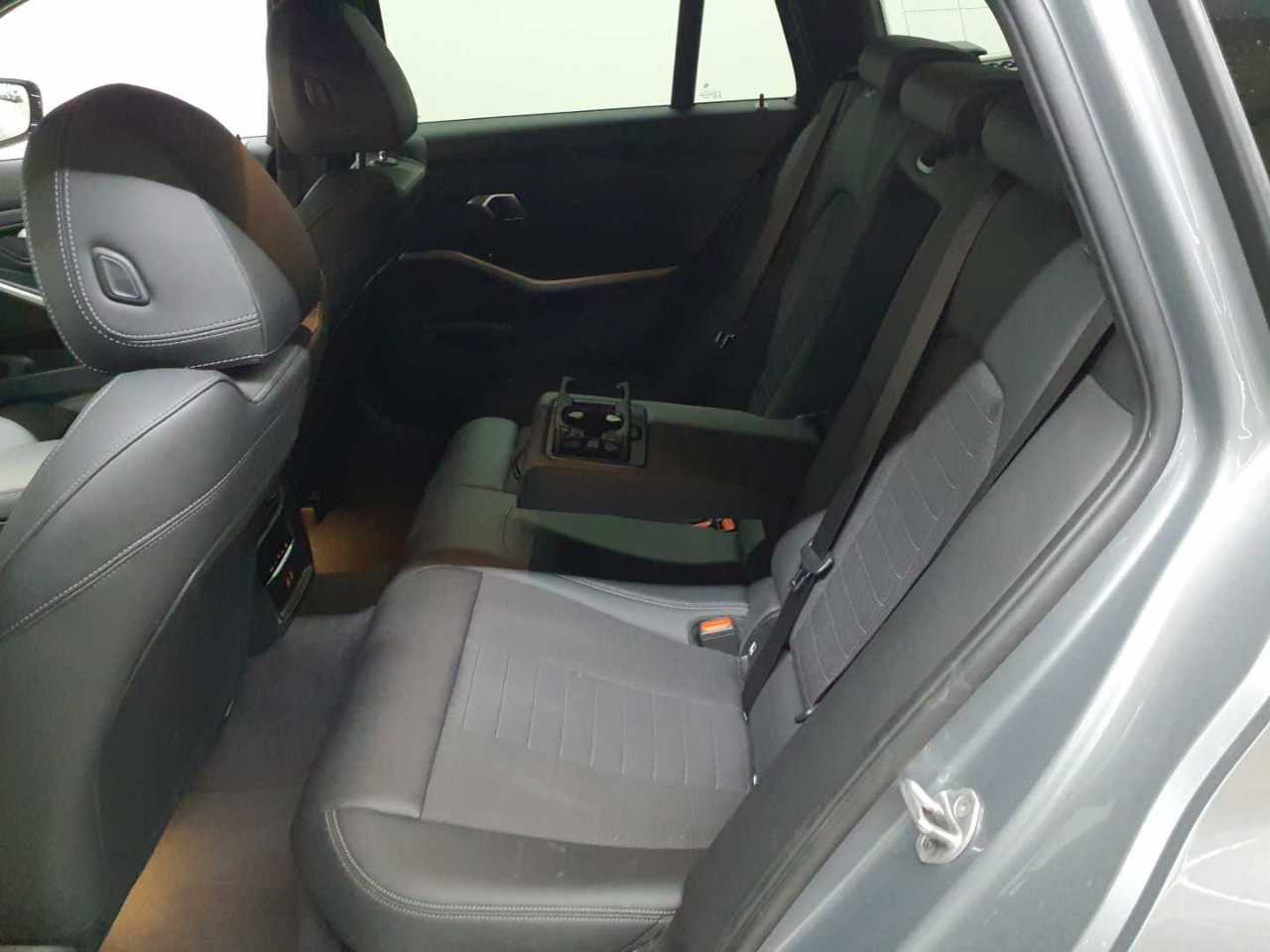 BMW 320d Touring Aut. 14