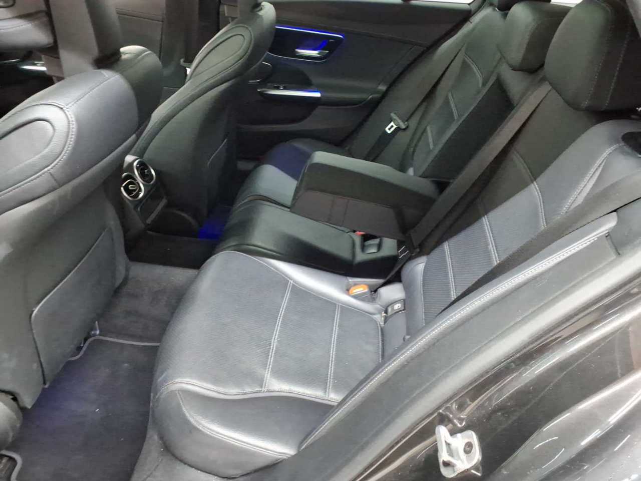 Mercedes-Benz C 300 d T 9G-TRONIC AMG Line 13