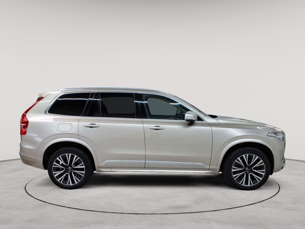 Volvo XC90 T8 AWD Recharge Core 3