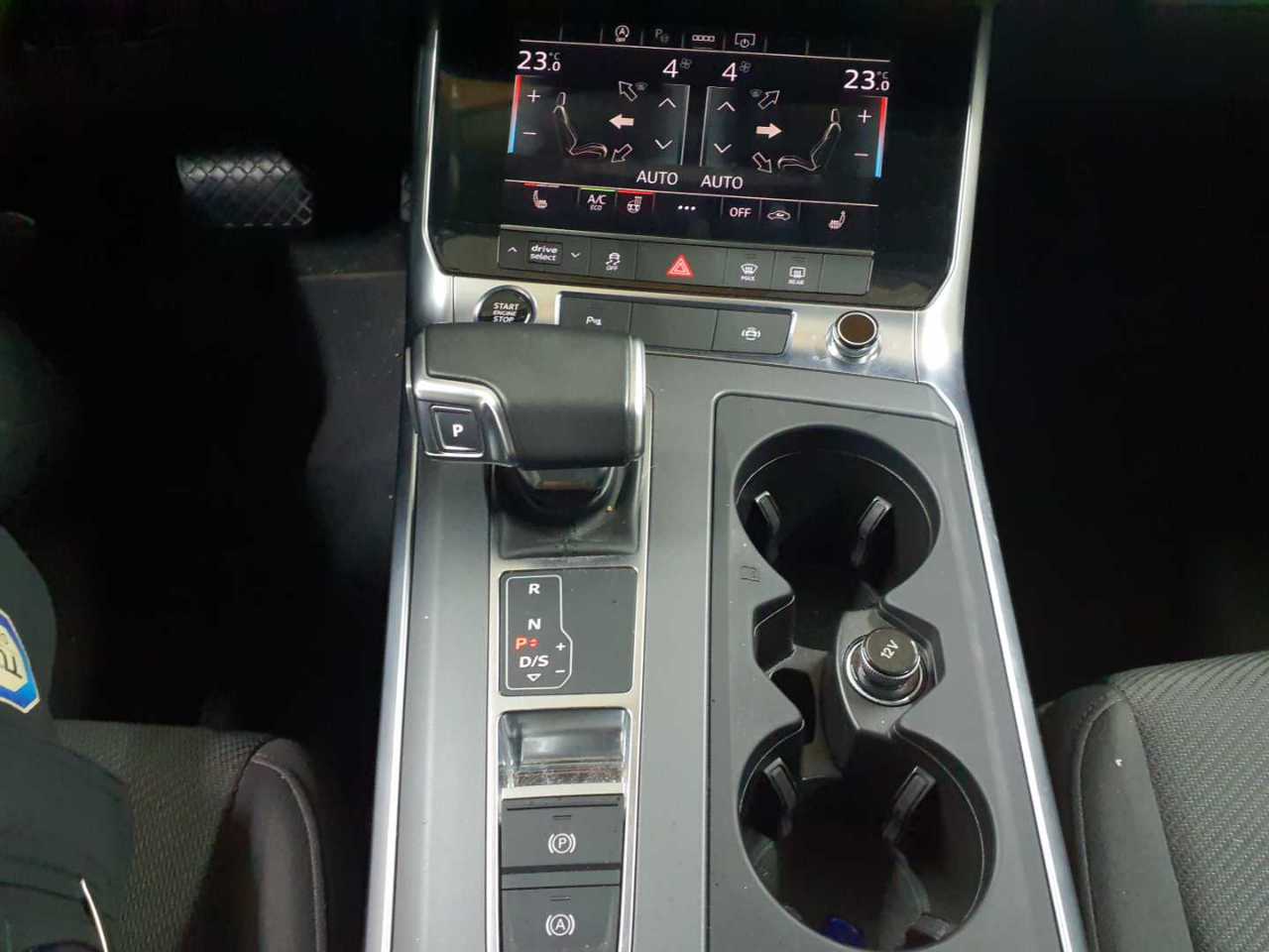 Audi A6 Avant 40 TDI S tronic 10