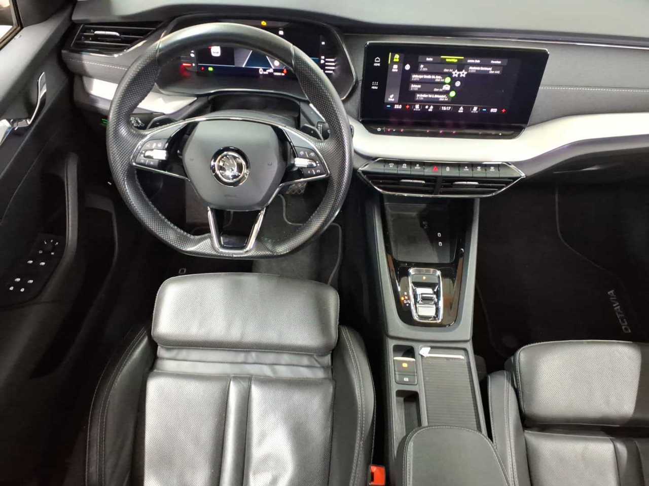Skoda Octavia Combi 1.4 TSI iV DSG Style 10