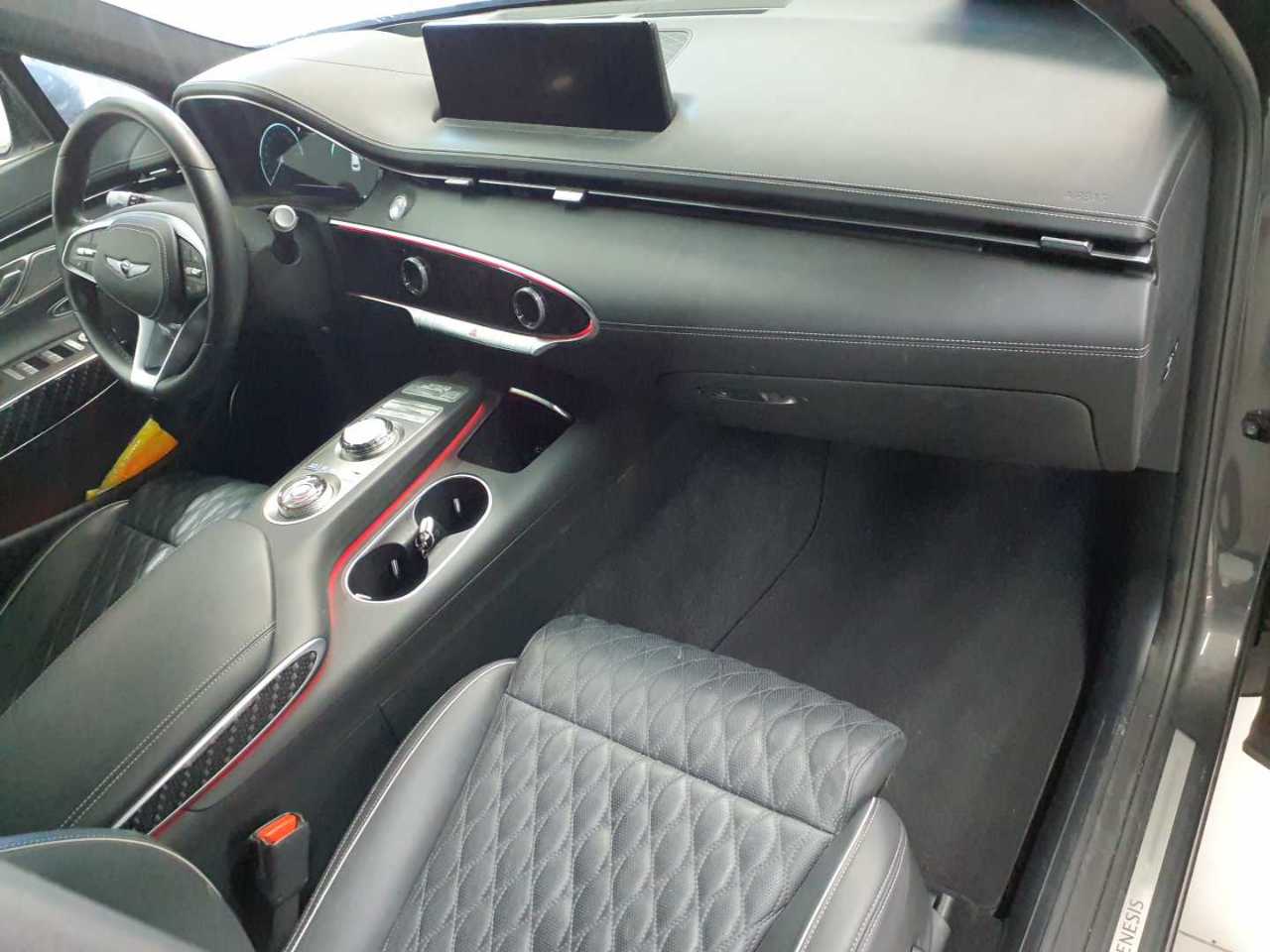 Genesis GV70 2.5T AWD AT8 Sport Line 9