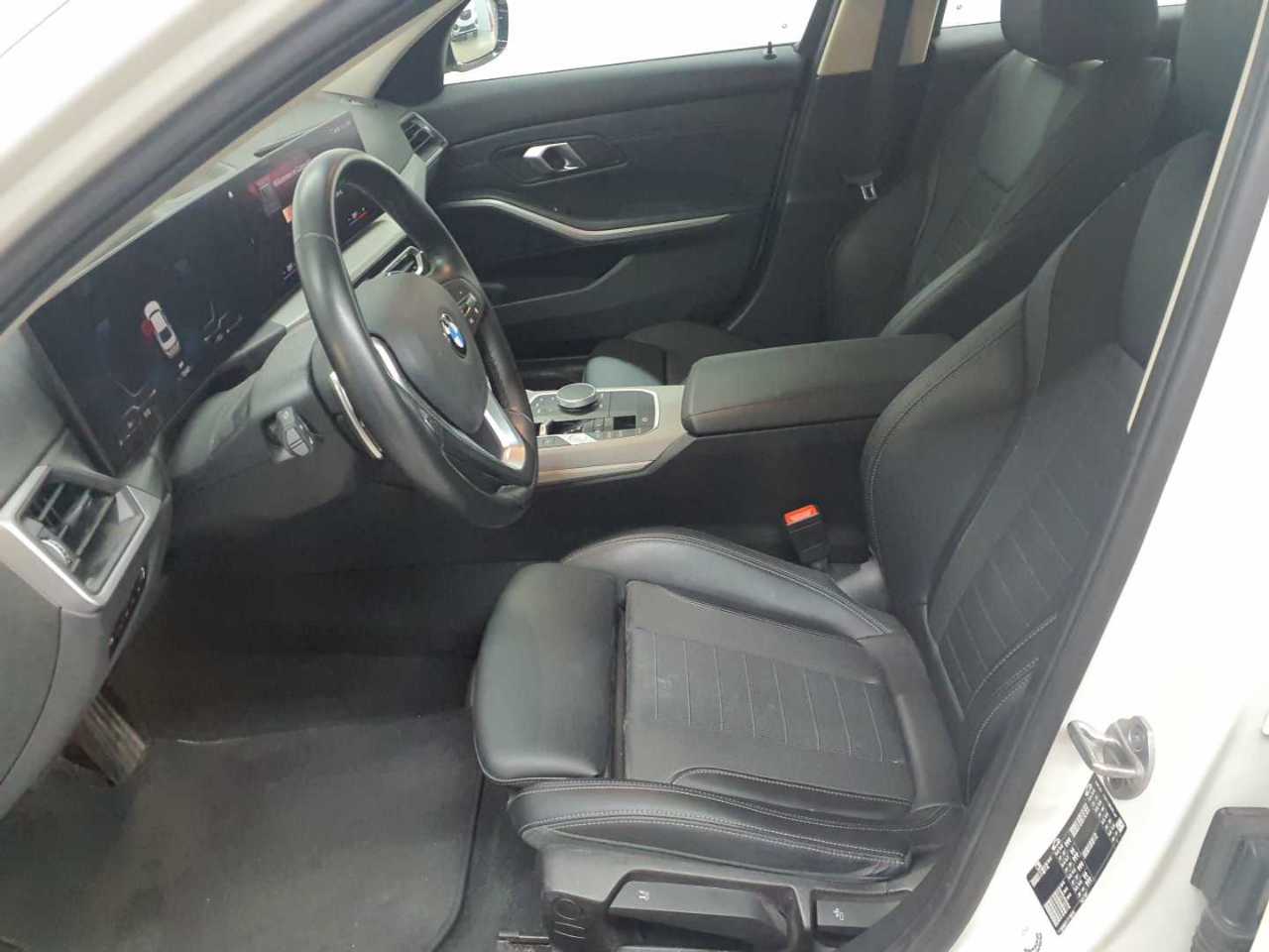 BMW 318d Aut. 8