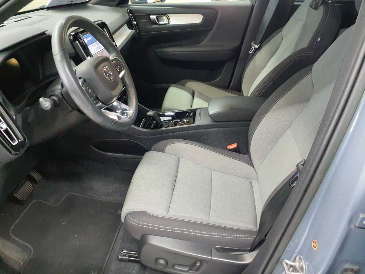 Volvo XC40 B3 B DKG Plus Bright 7