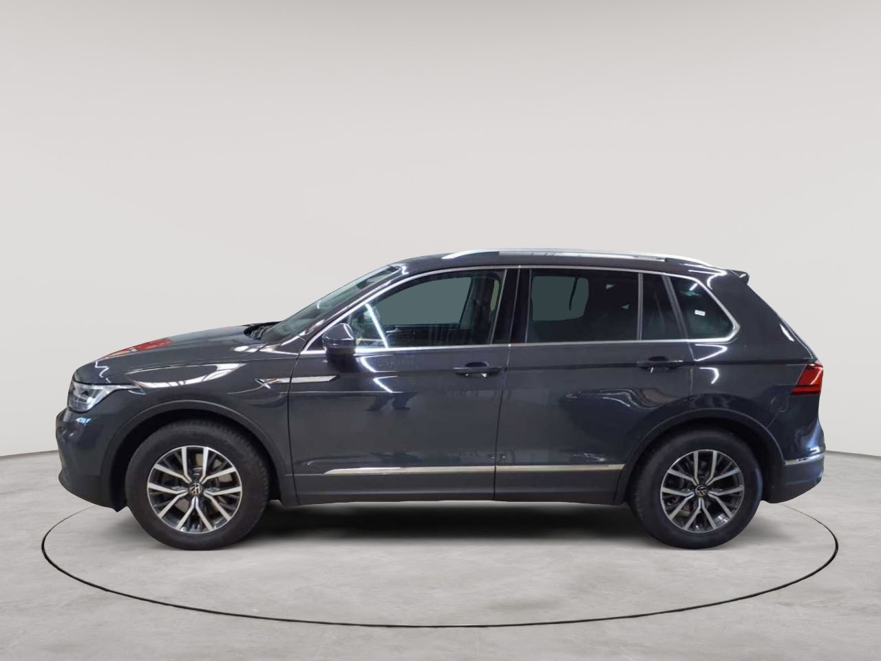 Volkswagen Tiguan 2.0 TDI SCR 4MOTION DSG Life 6