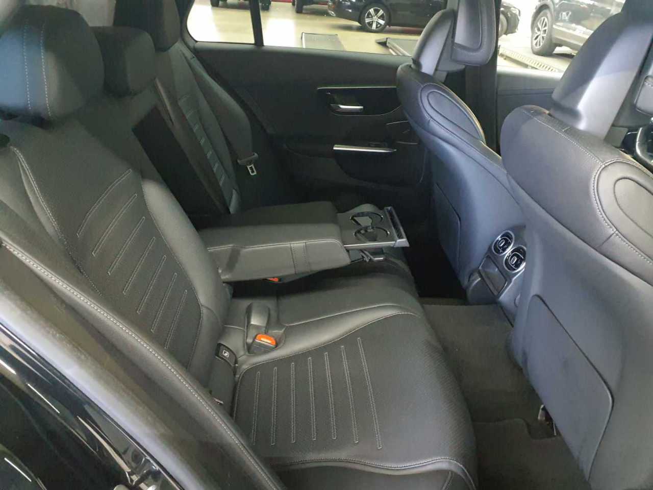 Mercedes-Benz C 200 d T 9G-TRONIC AMG Line 13