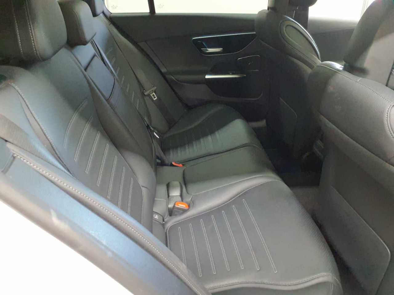 Mercedes-Benz C 200 T 9G-TRONIC AMG Line 14