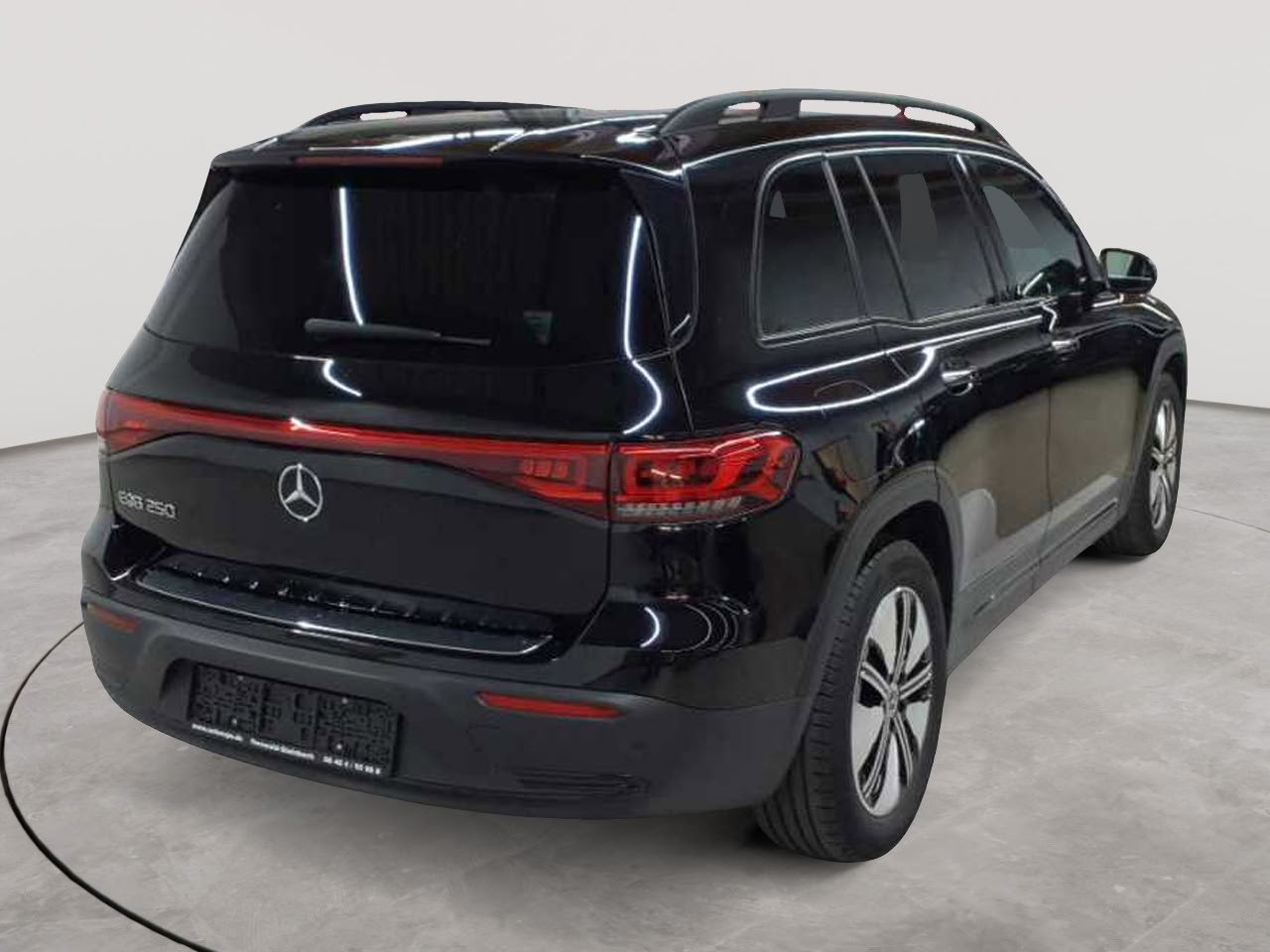 Mercedes-Benz EQB 250 Electric Art 4