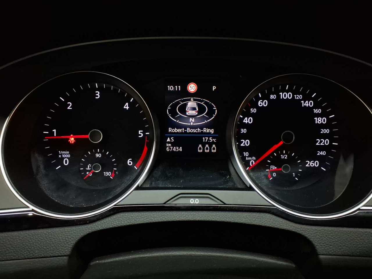 Volkswagen Passat Variant 2.0 TDI SCR DSG Business 11
