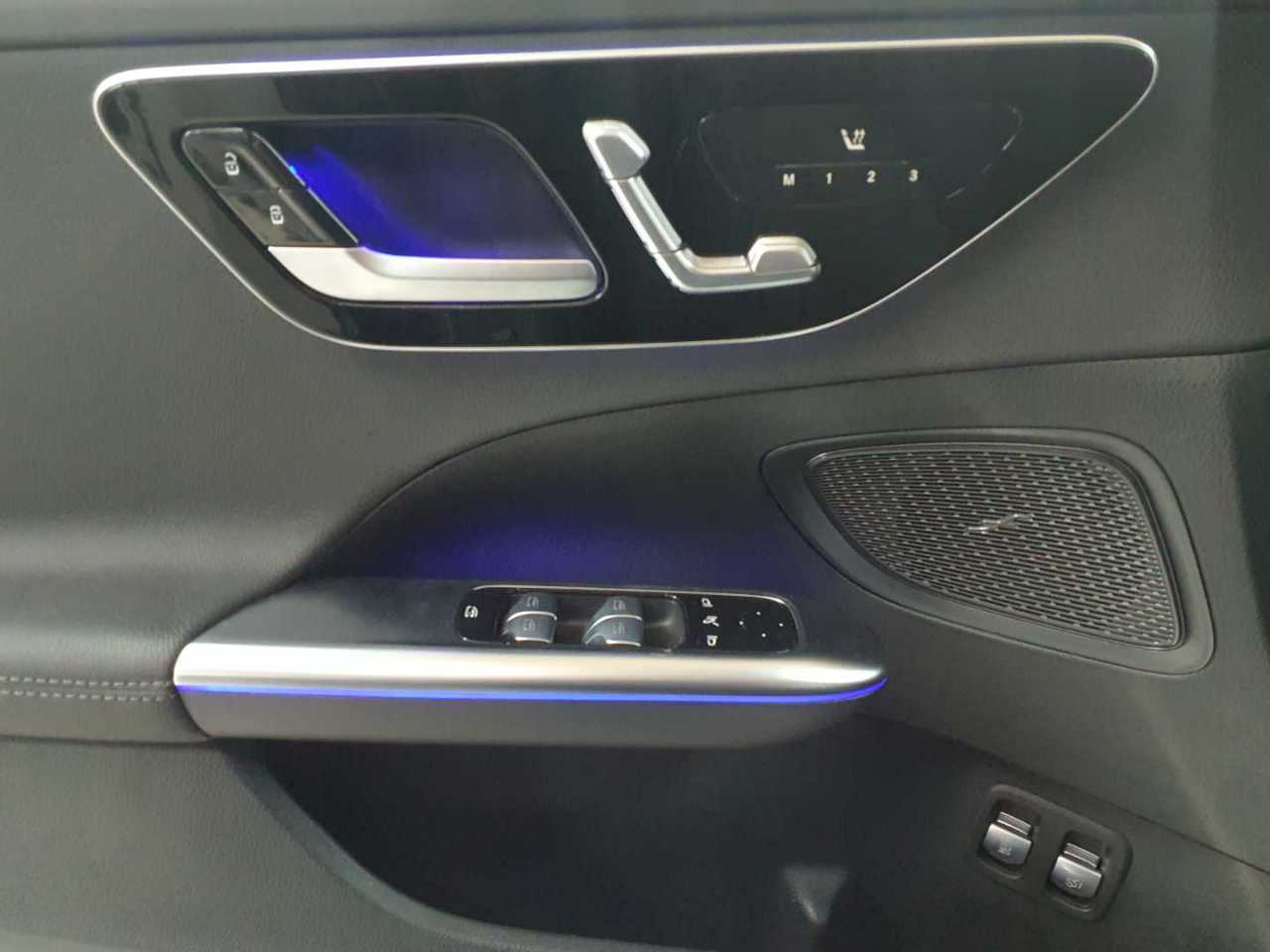 Mercedes-Benz C 300 e 9G-TRONIC AMG Line Advanced 18