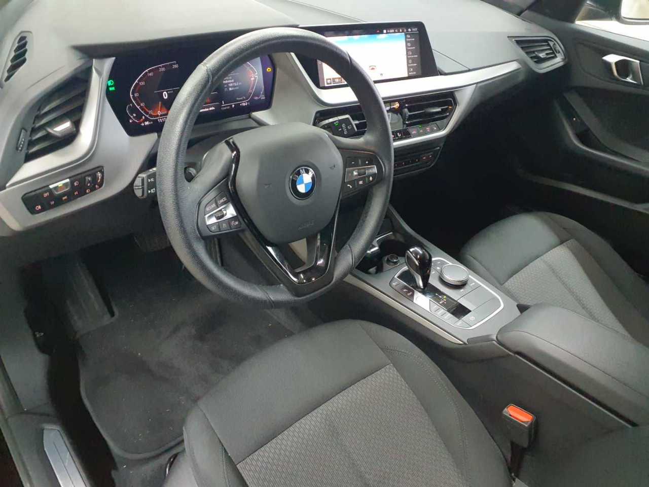 BMW 118i Aut. Advantage 9