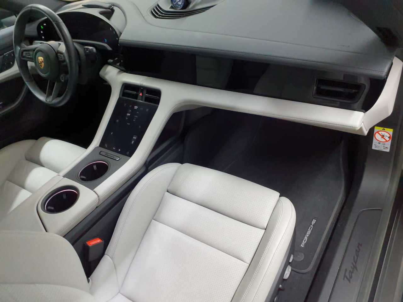 Porsche Taycan Sport Turismo Performancebatterie Plus 9