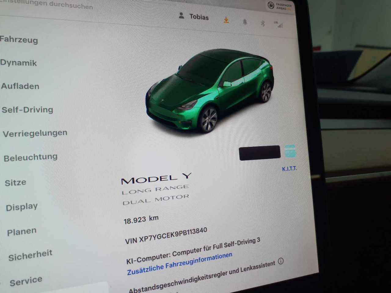 Tesla Model Y Long Range Dual Motor AWD 11