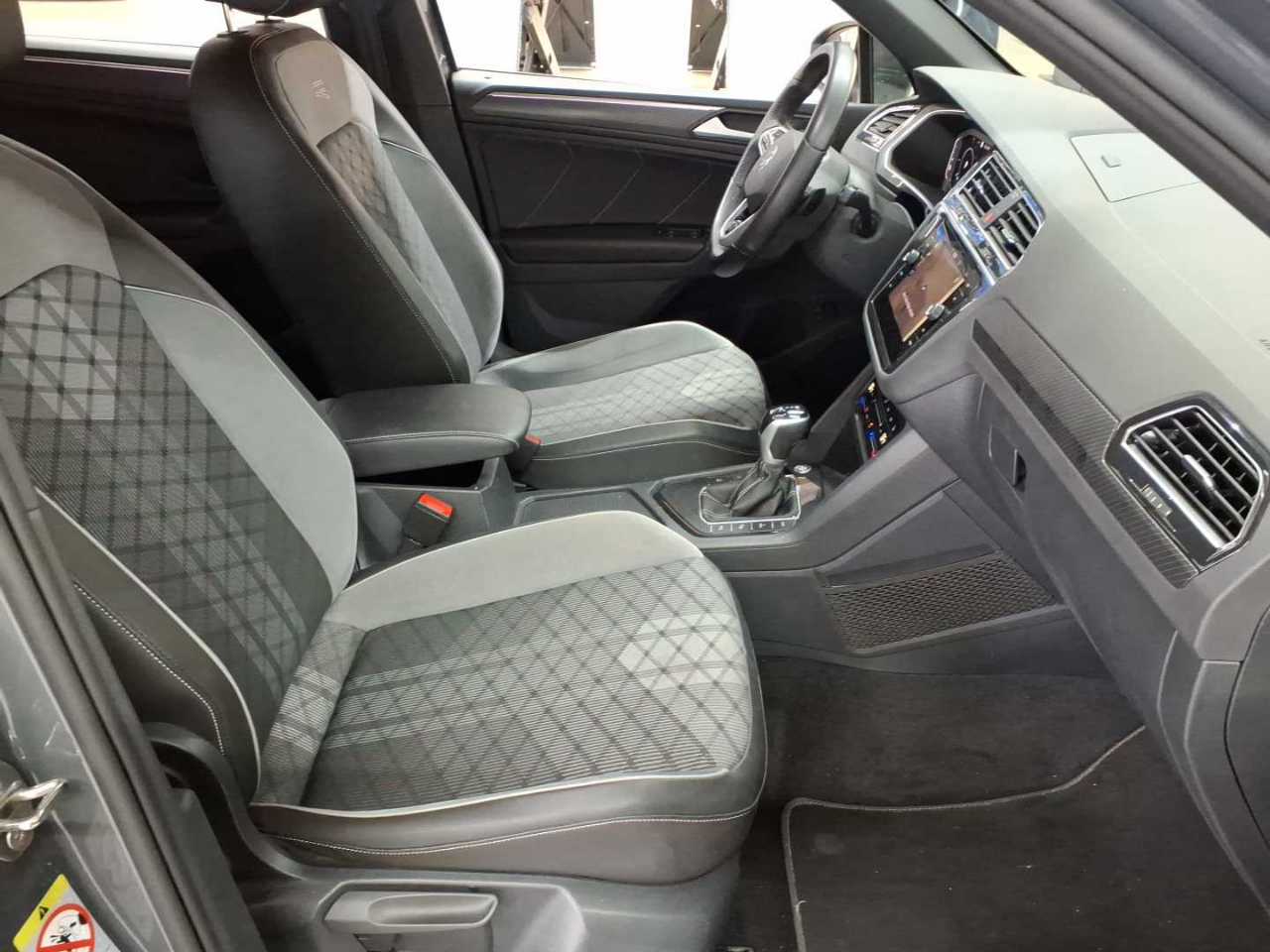 Volkswagen Tiguan 1.4 eHybrid OPF DSG R-Line 8