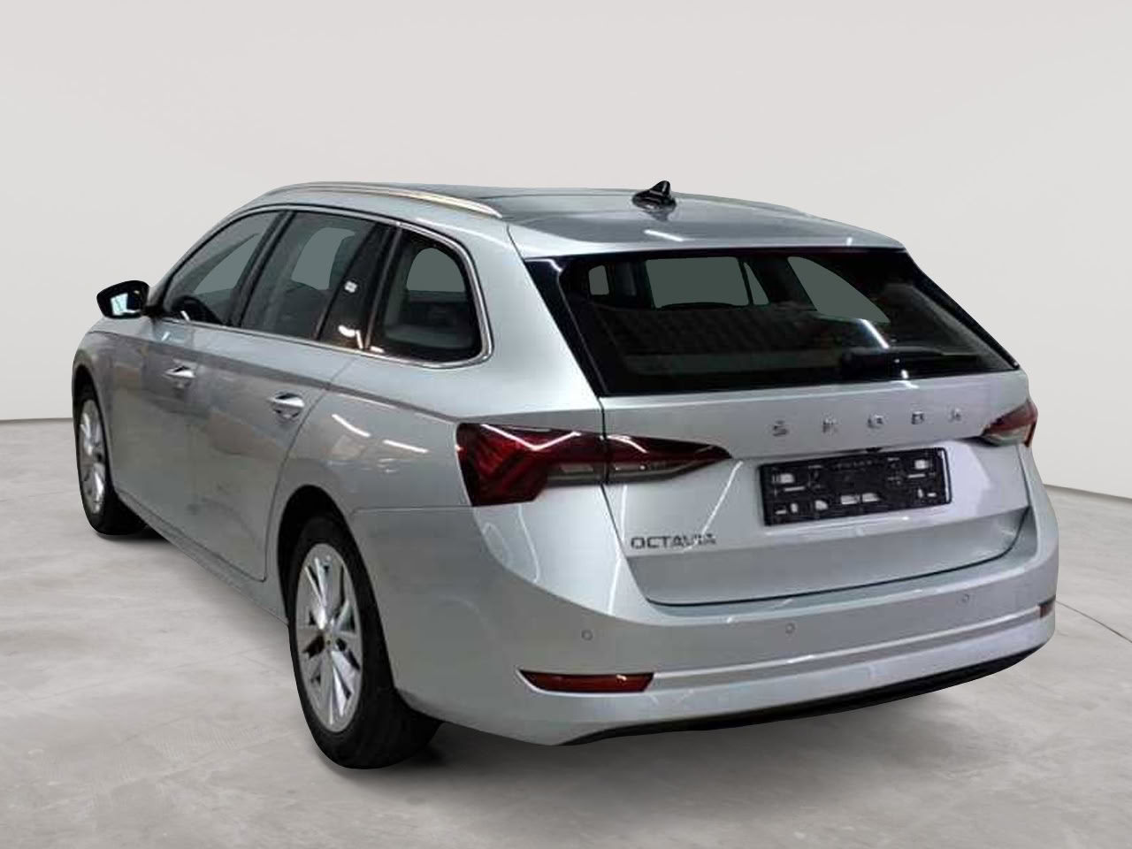 Skoda Octavia Combi 2.0 TDI DSG First Edition 5