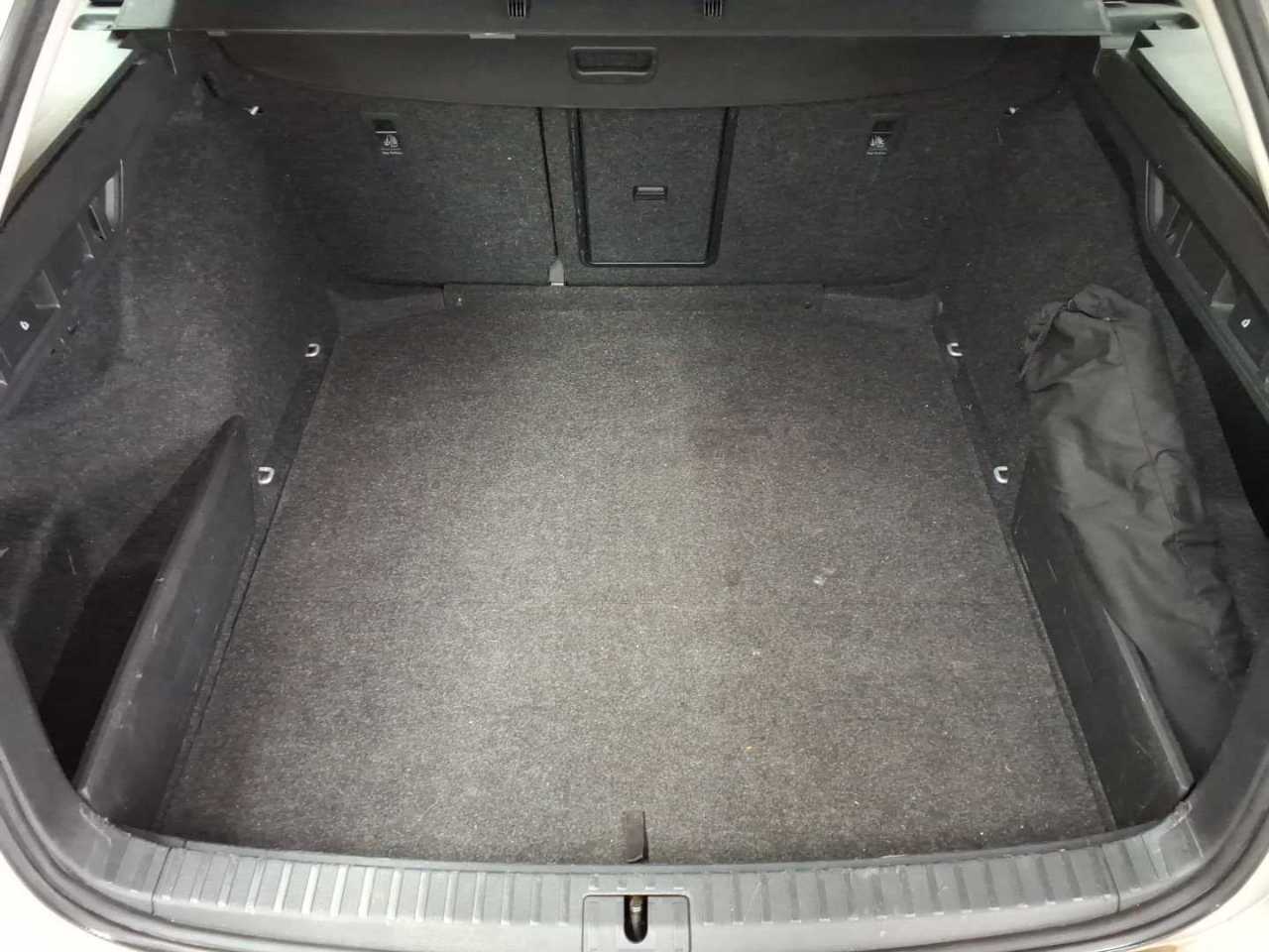 Skoda Octavia Combi 2.0 TDI DSG First Edition 15