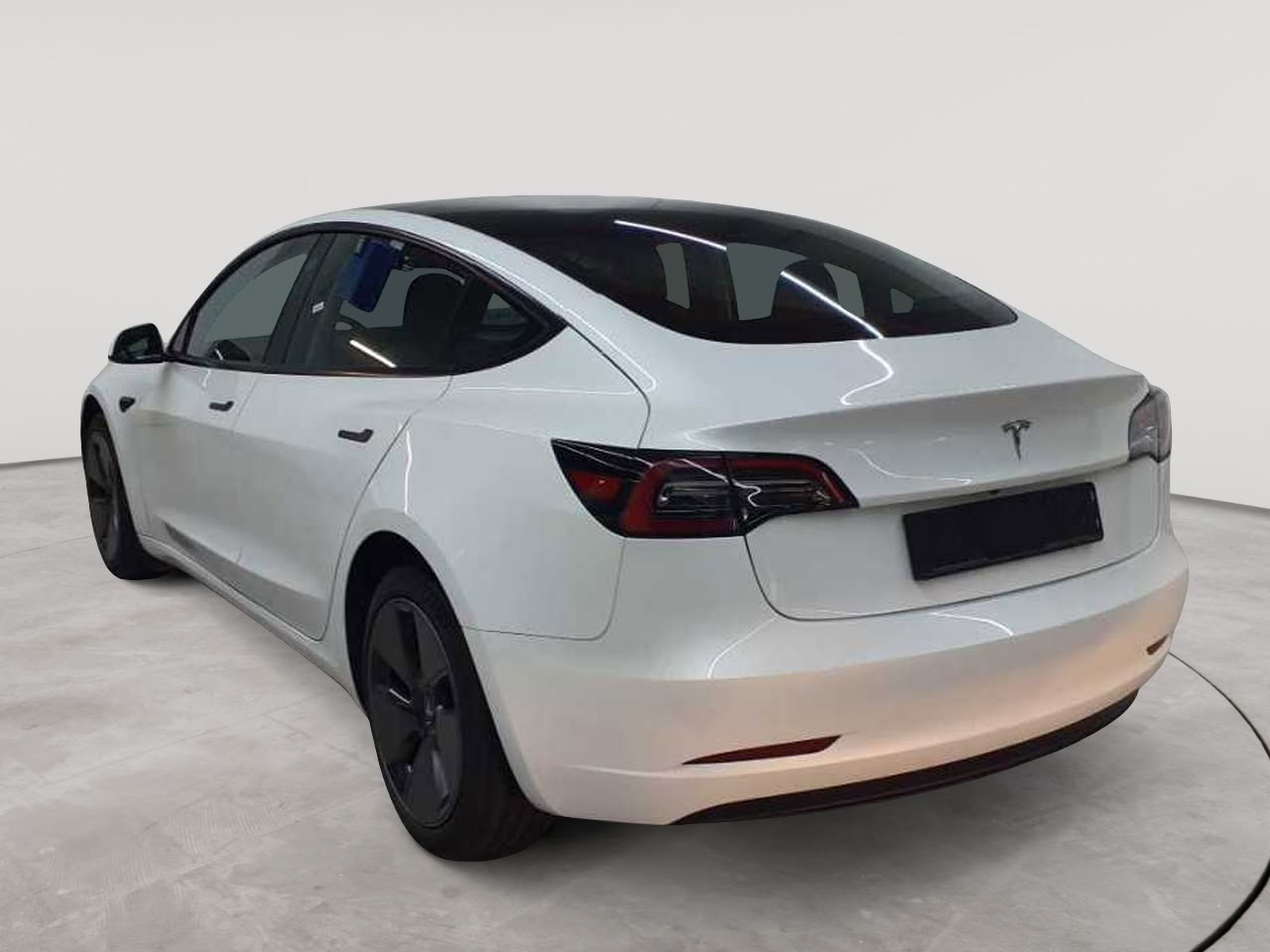 Tesla Model 3 RWD Hinterradantrieb 5