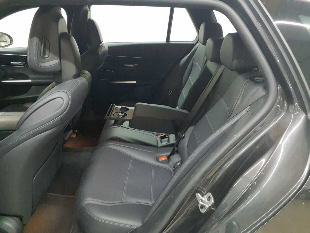Mercedes-Benz C 300 e T 9G-TRONIC Avantgarde 14