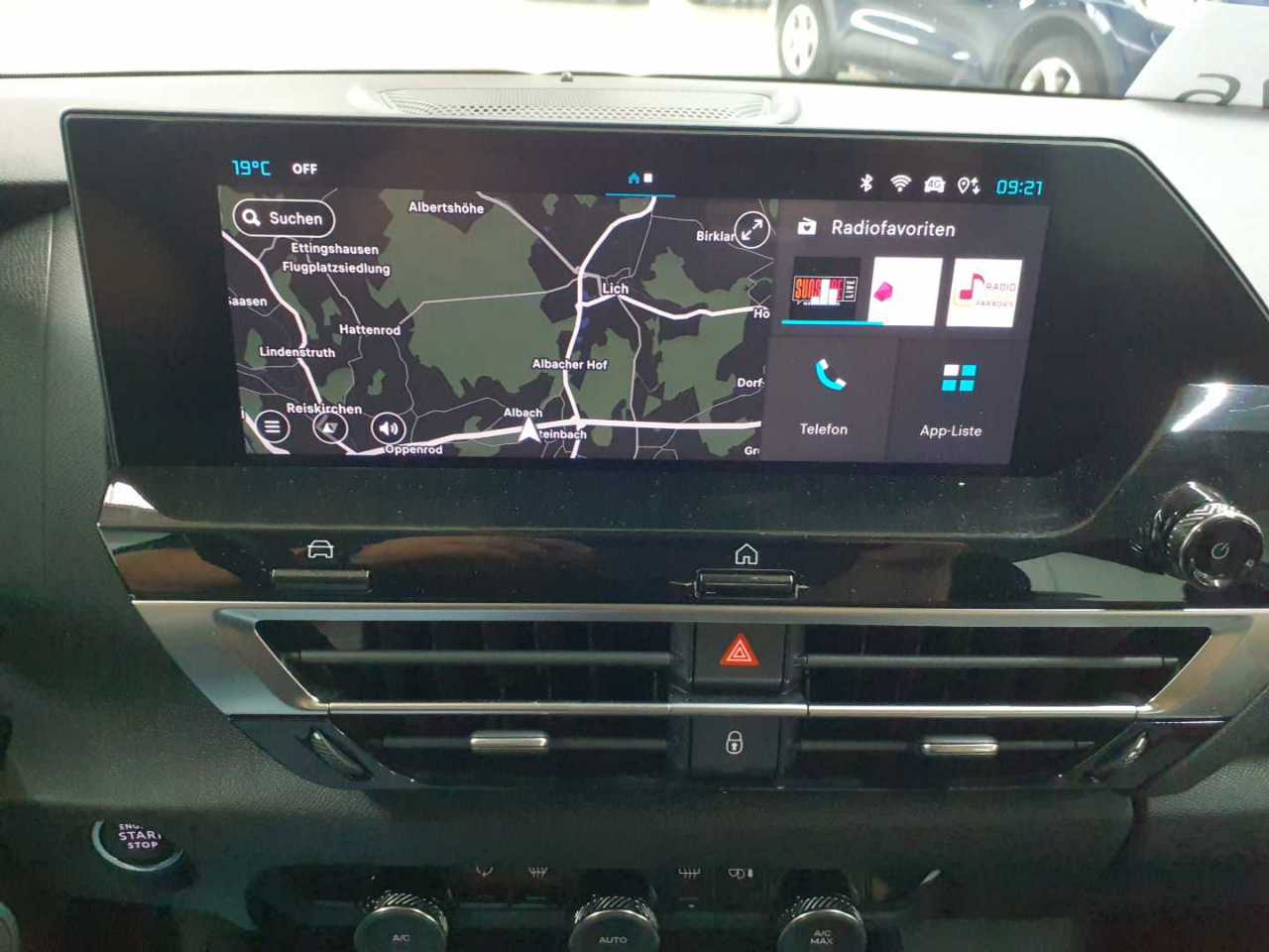 Citroën C4 PureTech 130 Stop&Start PLUS 12