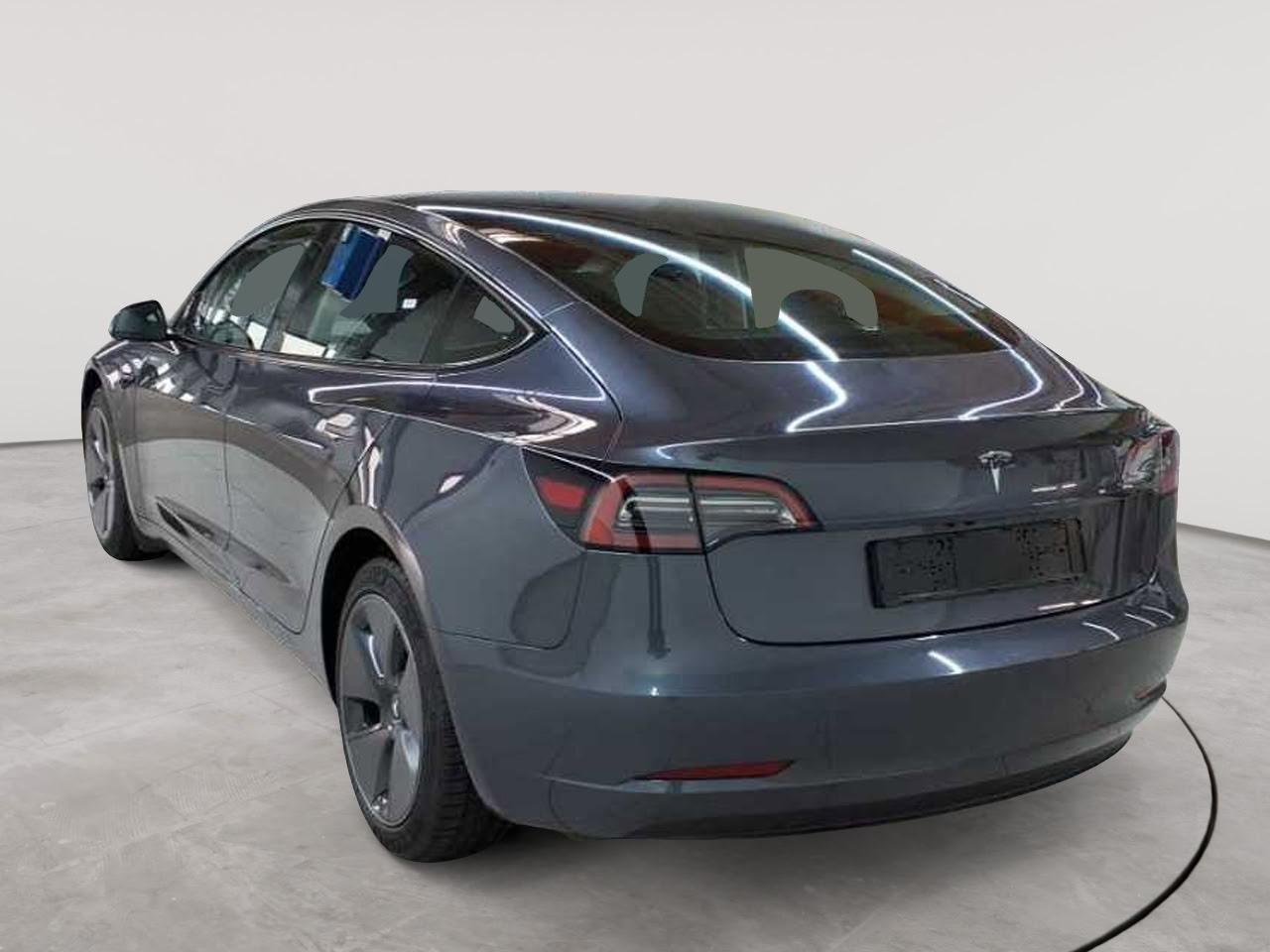 Tesla Model 3 RWD Hinterradantrieb 5