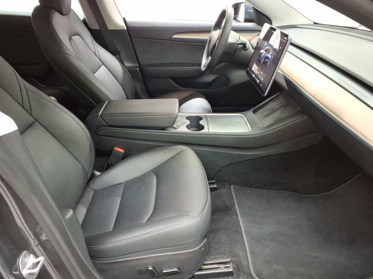 Tesla Model 3 RWD Hinterradantrieb 8
