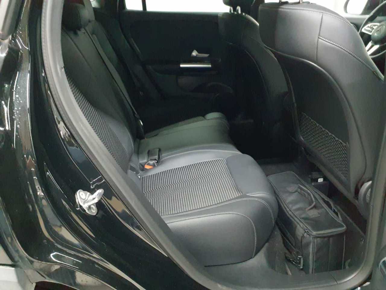 Mercedes-Benz GLA 250 e 8G-DCT Progressive 14