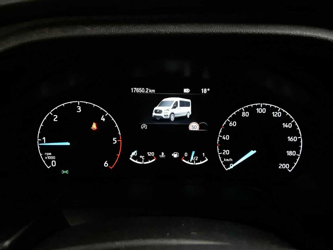 Ford Transit 350 L2H2 VA MH Trail 11