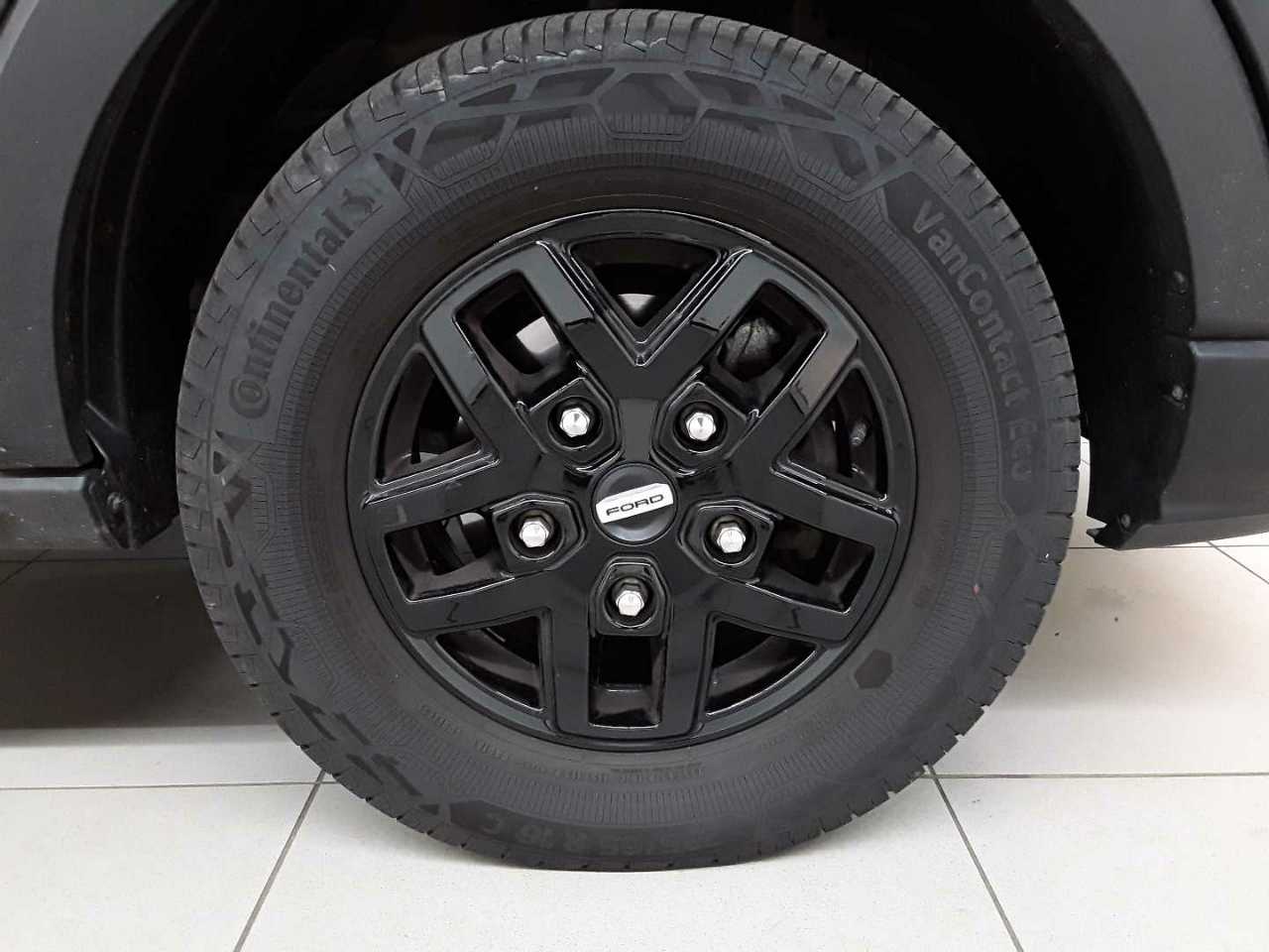 Ford Transit 350 L2H2 VA MH Trail 18