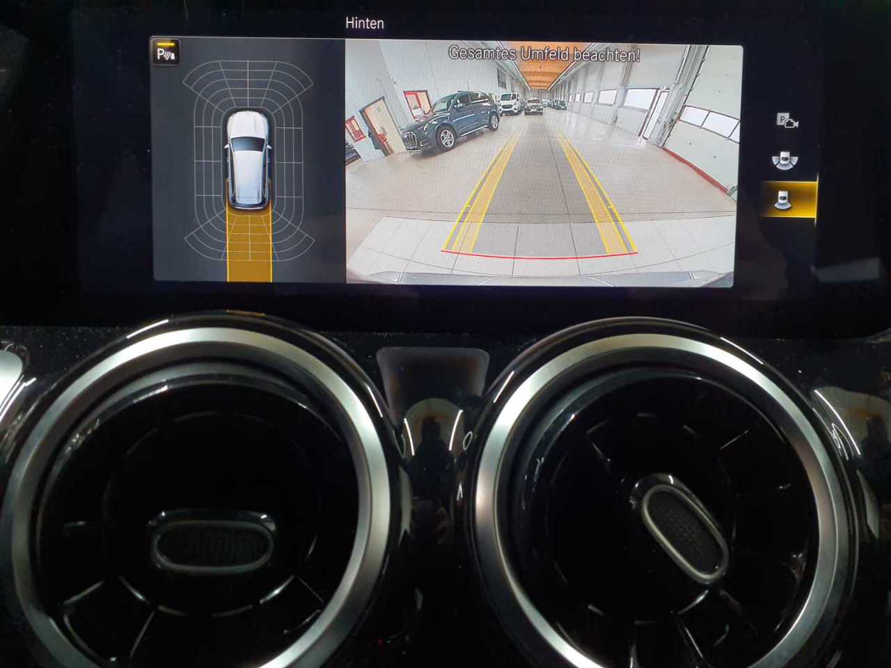 Mercedes-Benz GLB 200 d 8G-DCT Progressive 16