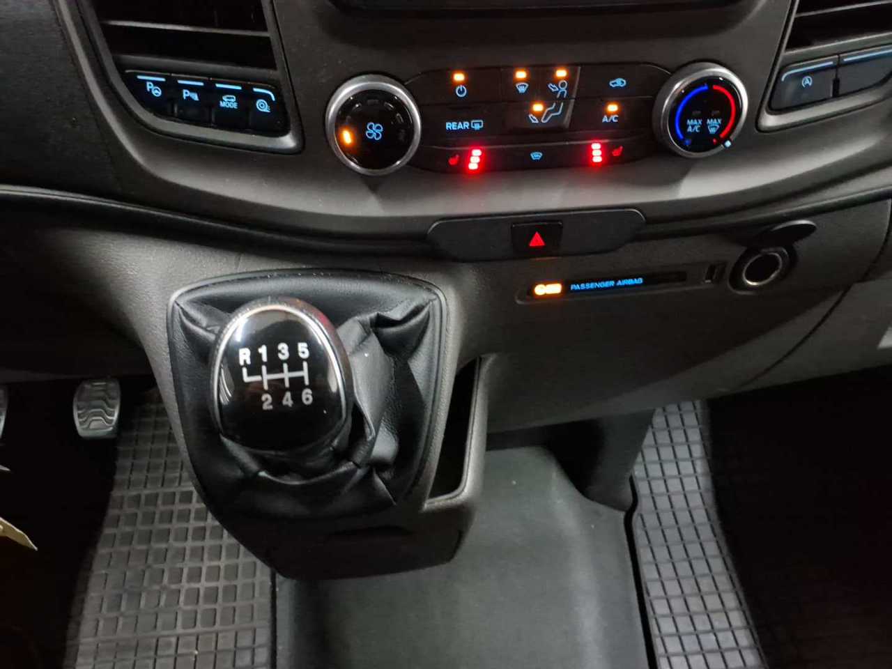 Ford Transit Custom 320 L2H1 LKW VA Trend 10